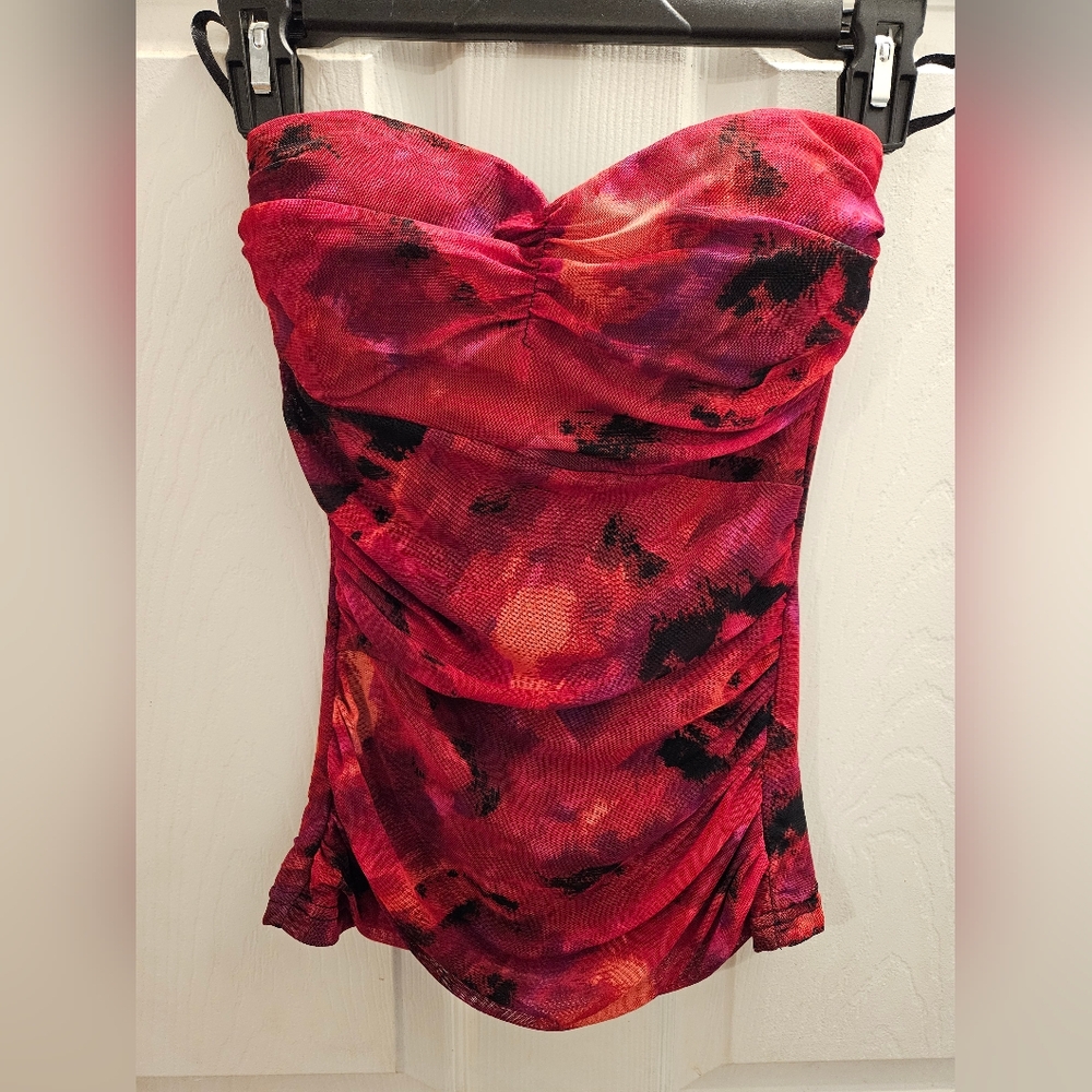 Elegant Strapless Red and Black Blouse